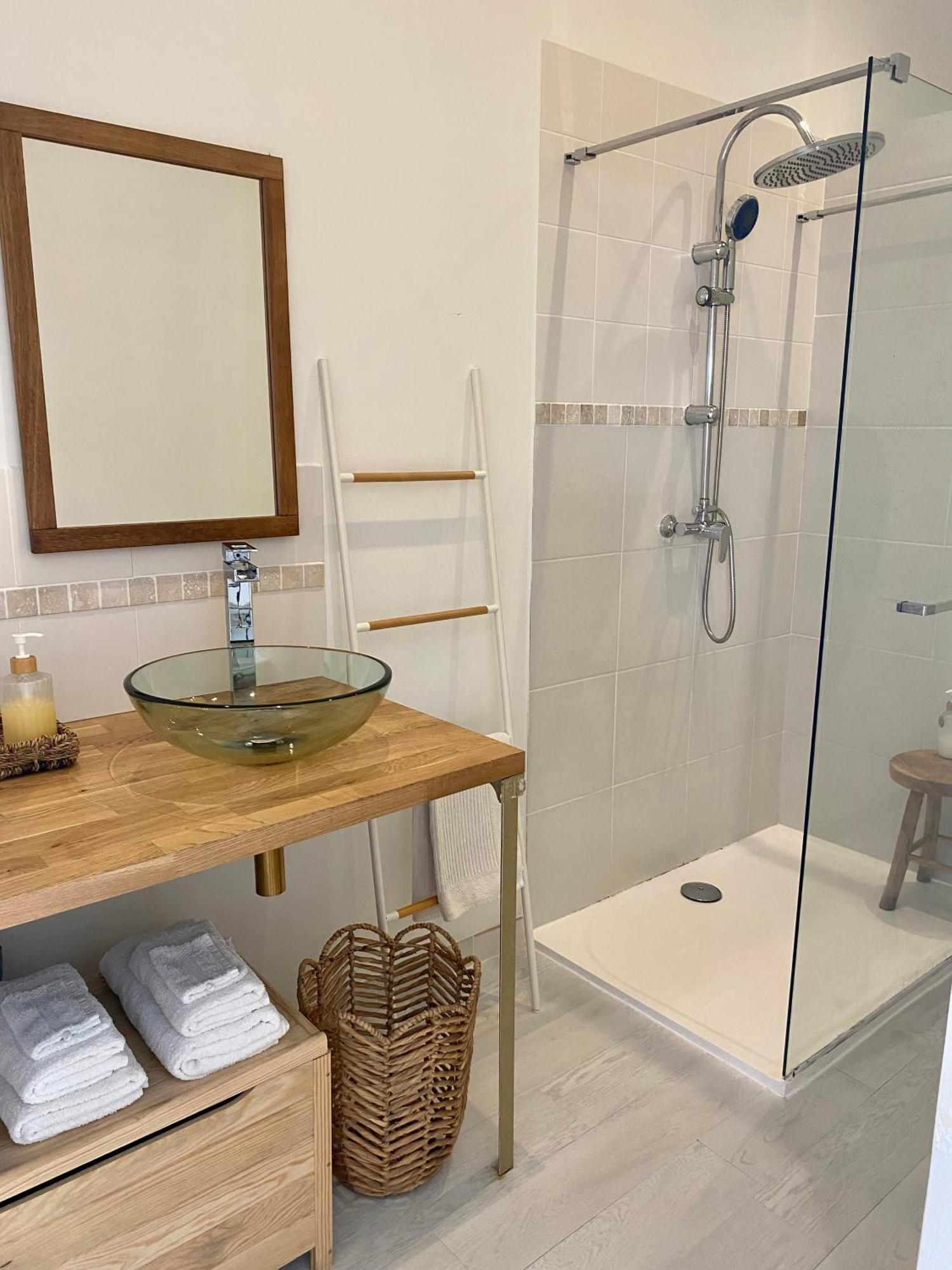 Dependance Privee A La Campagne Avec Spa Saint-Cirice المظهر الخارجي الصورة